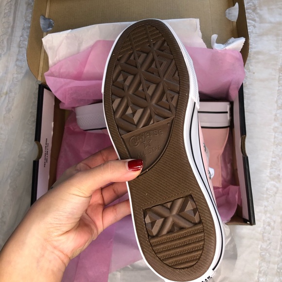 Hello Kitty converse - Picture 6 of 7